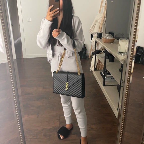 Authentic YSL LARGE ENVELOPE CHAIN BAG in Black - Picture 14 of 14